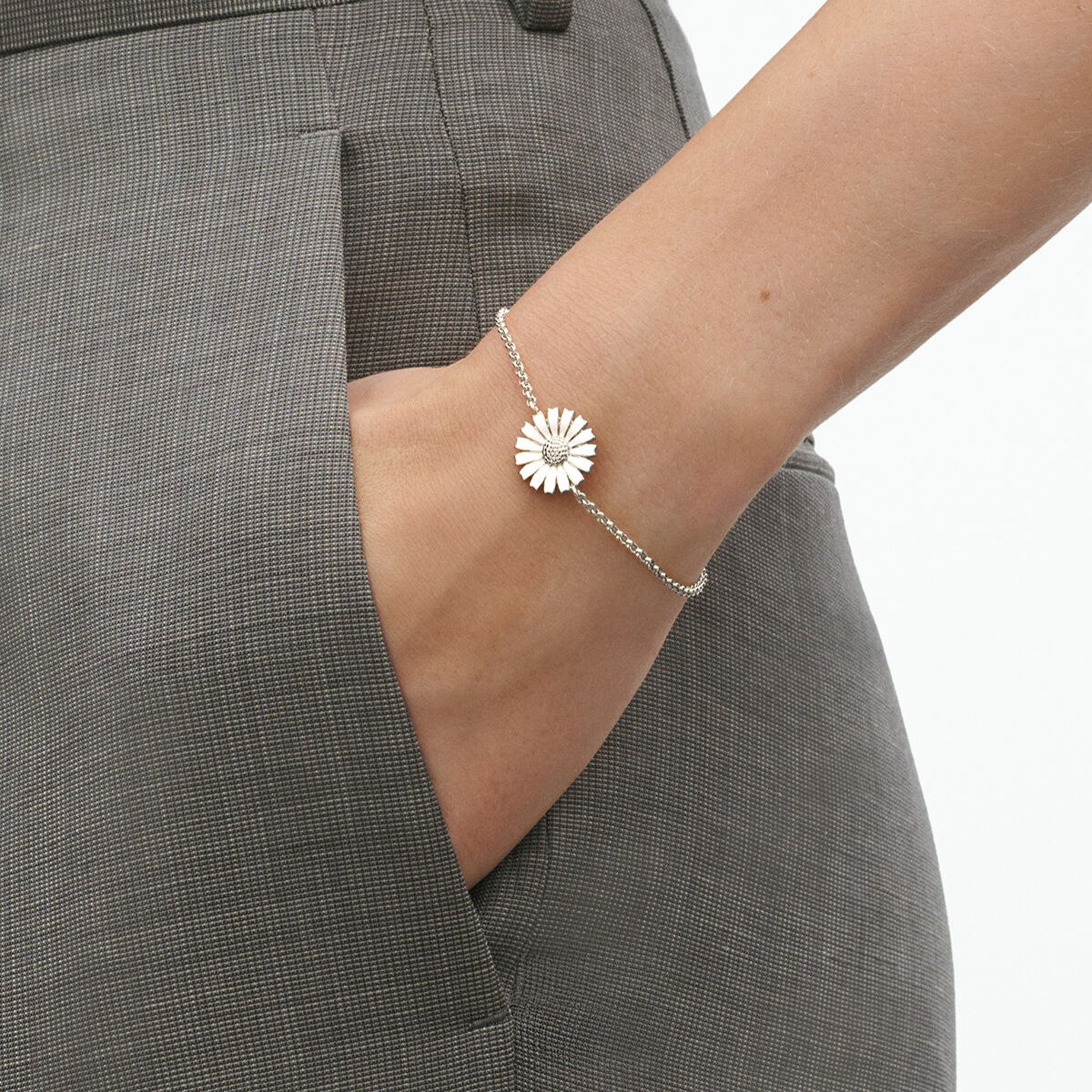 PEACEMINUSONE DAISY ブレスレット 状態良い ☆韓国の人気☆【Peaceminusone】☆DAISY BRACELE.T☆関税込