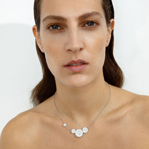 SS24_On_Model_Jewllery_DAISY_2  