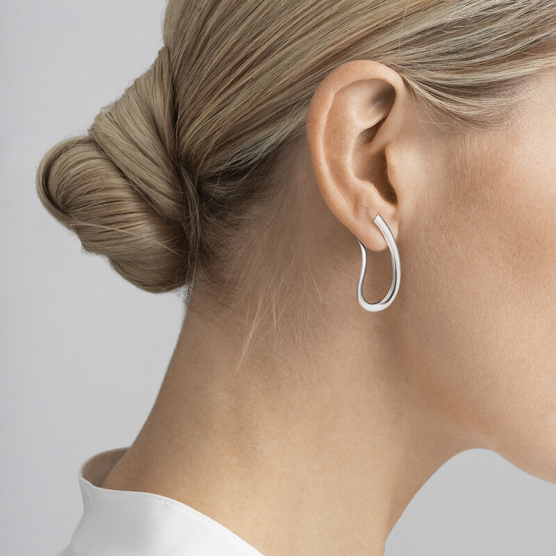 インフィニティ バイ ジョージ ジェンセン Infinity By Georg Jensen イヤリング スターリングシルバー インフィニティ バイ ジョージ ジェンセン Infinity By Georg Jensen イヤリング スターリングシルバー