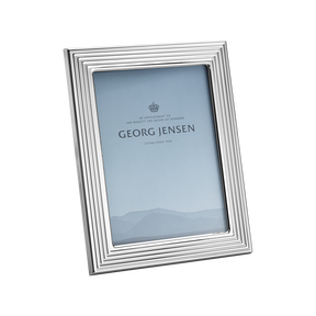 BERNADOTTE fotoram, mellan - Design Inspirerad av Sigvard Bernadotte - 13x18CM (7x10 IN) BERNADOTTE fotoram, mellan - Design Inspirerad av Sigvard Bernadotte - 13x18CM (7x10 IN)