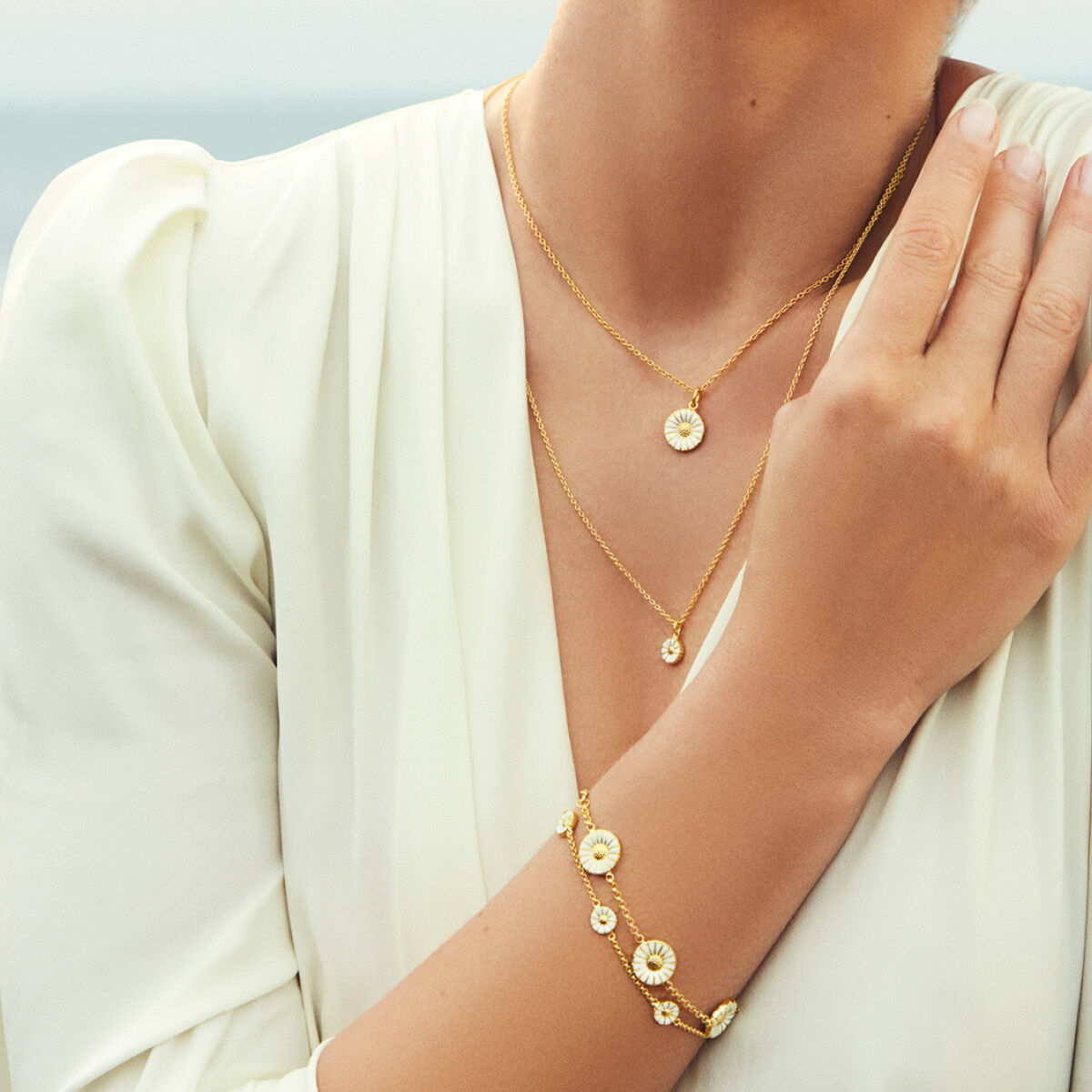 Daisy beauty jewelry discount