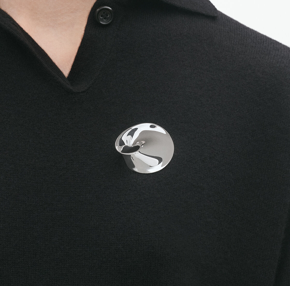 Möbius sterling silver ladies brooch | Georg Jensen