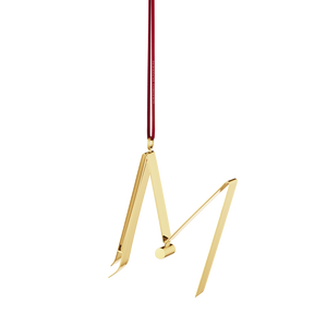 Prydnadsbokstav, M