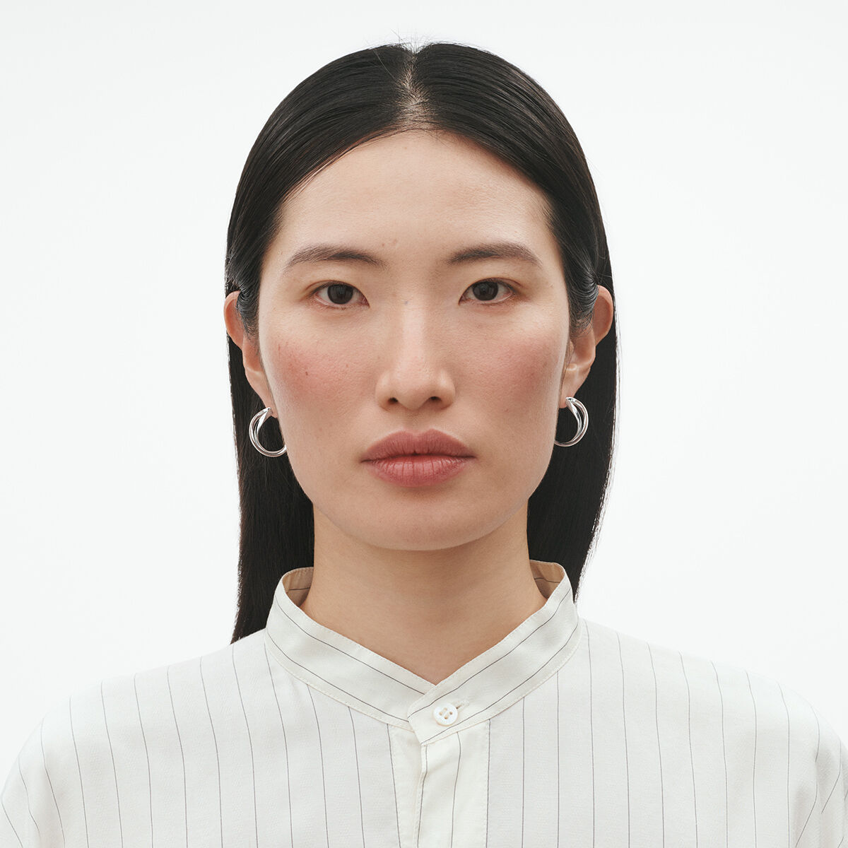 Infinity small sterling silver hoop earrings | Georg Jensen