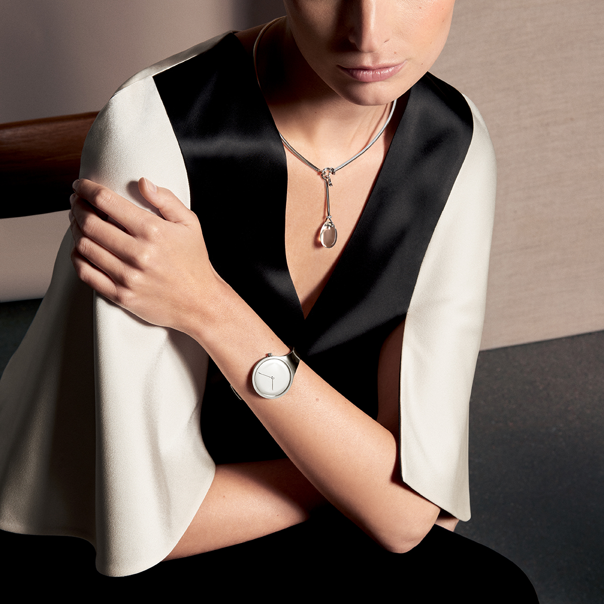 Vivianna 50 Years The Dew Drop Collection