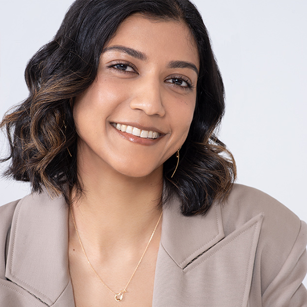 ocrf heart pendant and Mercy long earrings in 18 kt. yellow gold on dr shabnam for ovarian cancer research foundation in partnership with georg jensen