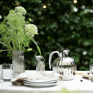 Thermo jug amd milk can from the Bernadotte collection by Georg Jensen