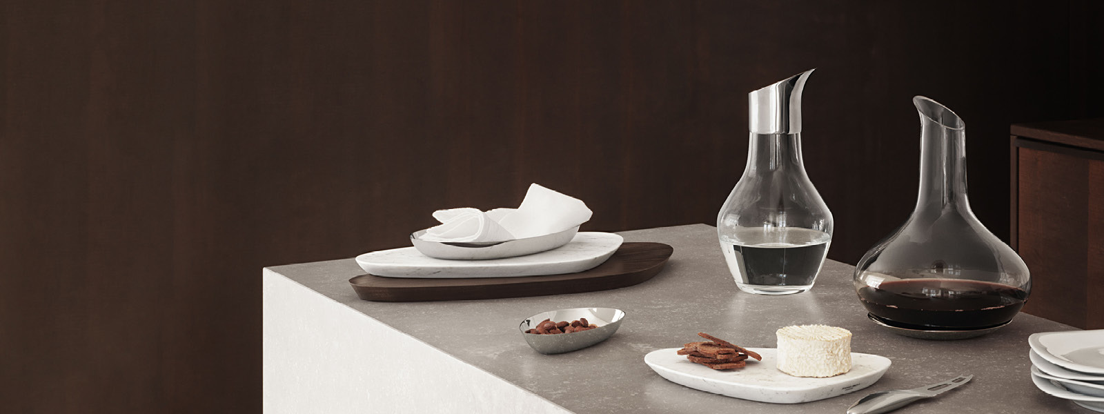 Serving tray for cheese from the Sky collection
