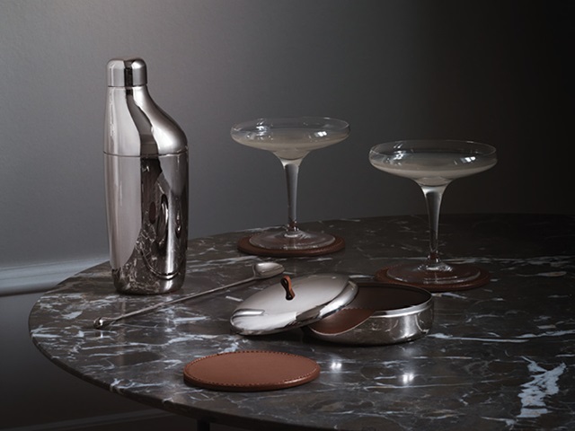 Georg Jensen Danish design bar collection Sky mirror polished stainless steel set of shaker and drink coaster set