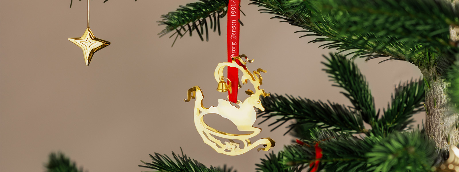 18 kt. gold plated collectibles form the Christmas Collectibles 2021 collection designed by Georg Jensen