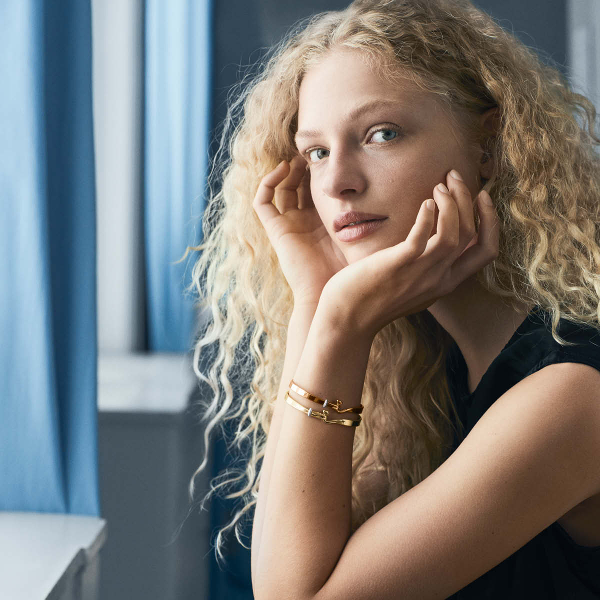 Torun Bangles in rose and yellow gold with brilliant cut diamonds 