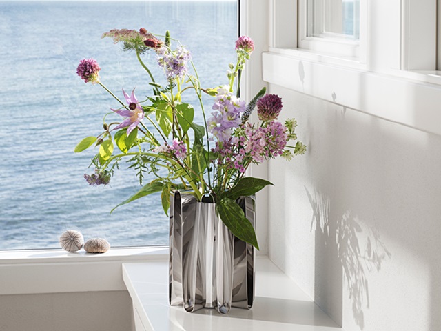 Frequency vase