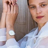 Mirror polished stainless steel watch from the Vivianna bangle watch collection designed by Vivianna Torun Bülow-Hübe