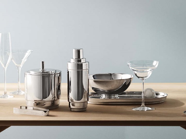 Manhattan ice bucket with tongs, cocktail shaker, bowl and tray in mirror polished stainless steel