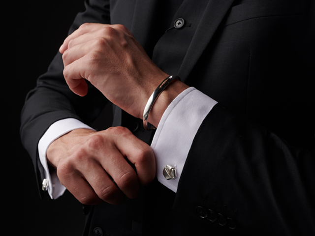 Cufflinks