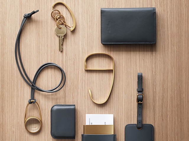 Shades Magnifying, Travel Tag, Wallet, Business Card Holder, Key Ring, Bag Hanger and Book Mark in PVD stainless steel, grey leather and glass