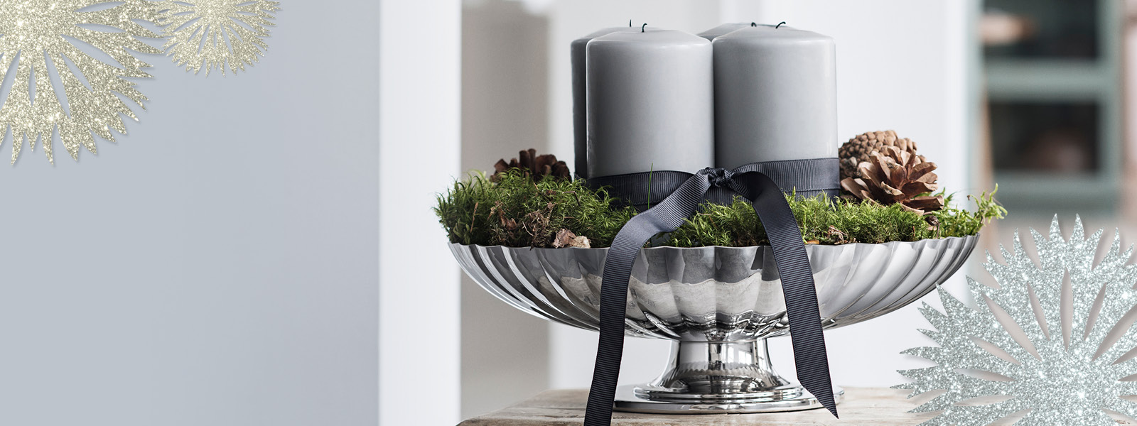 Advents crown in mirror polished stainless steel from the Bernadotte collection designed by Sigvard Bernadotte