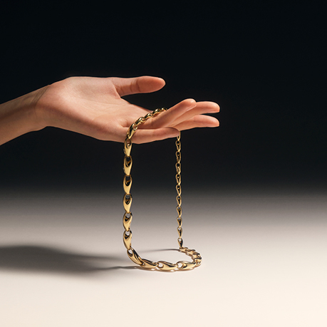 Necklace in 18 kt. gold designed by Jacqueline Rabun from the Reflect Collection
