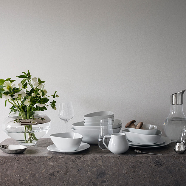 Sky SS21 collection with porcelain plates and bowls